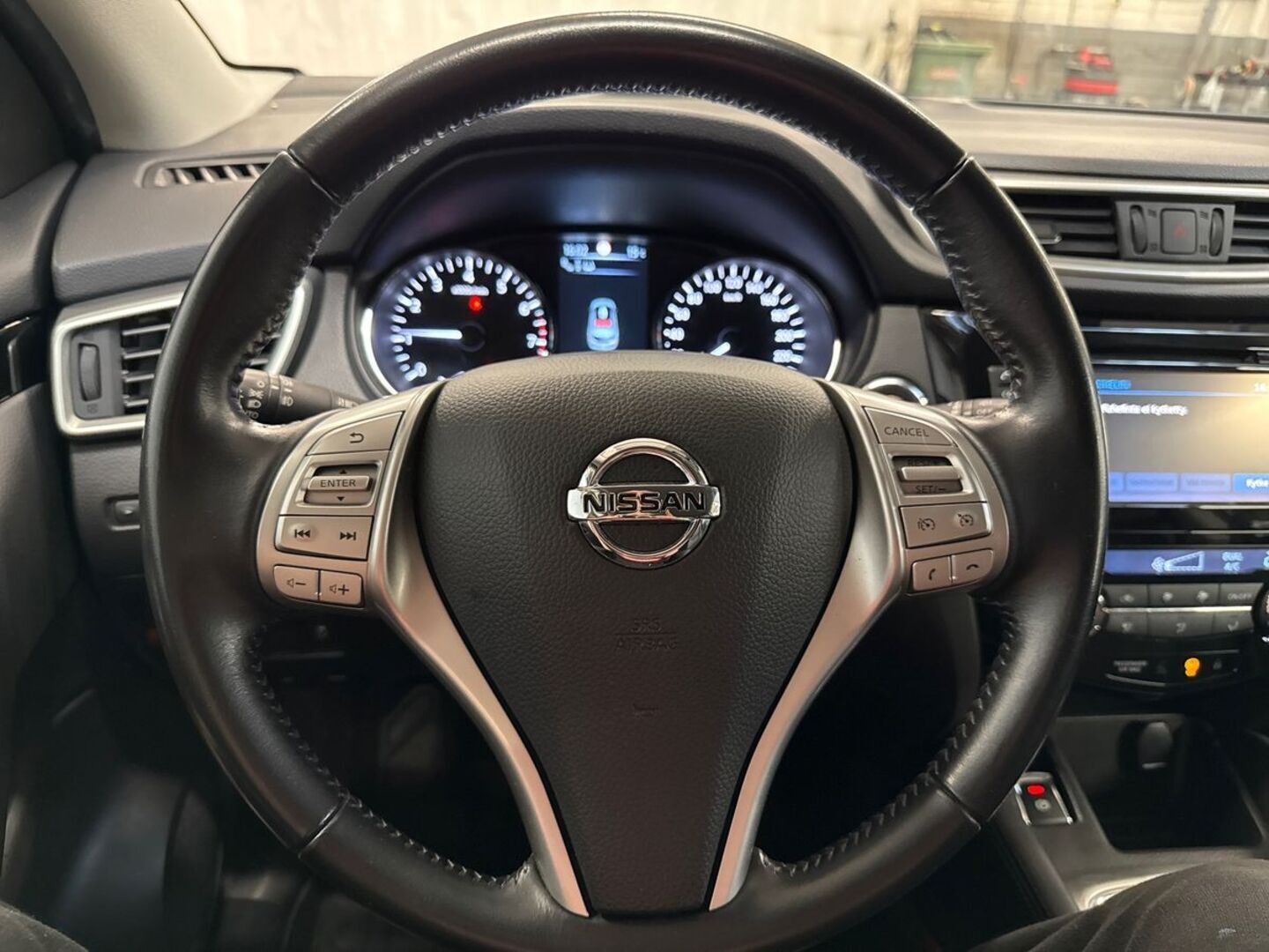 NISSAN Qashqai 2017