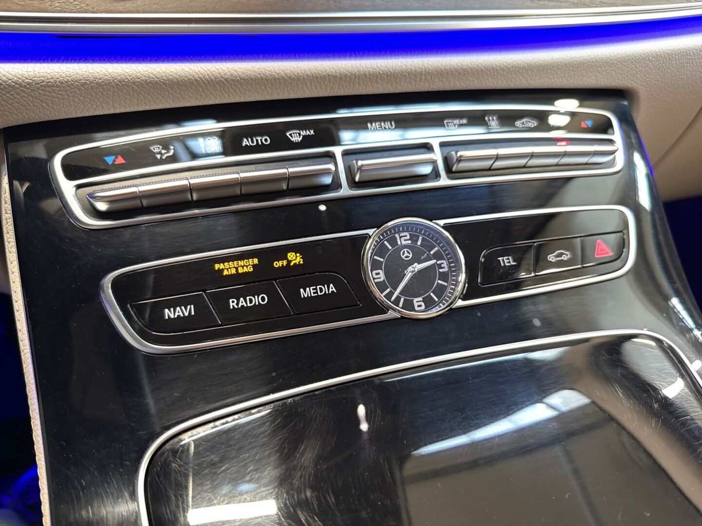 MERCEDES-BENZ E 2017