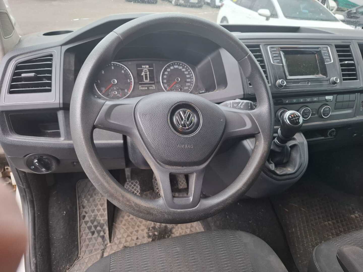 VOLKSWAGEN Caravelle 2017