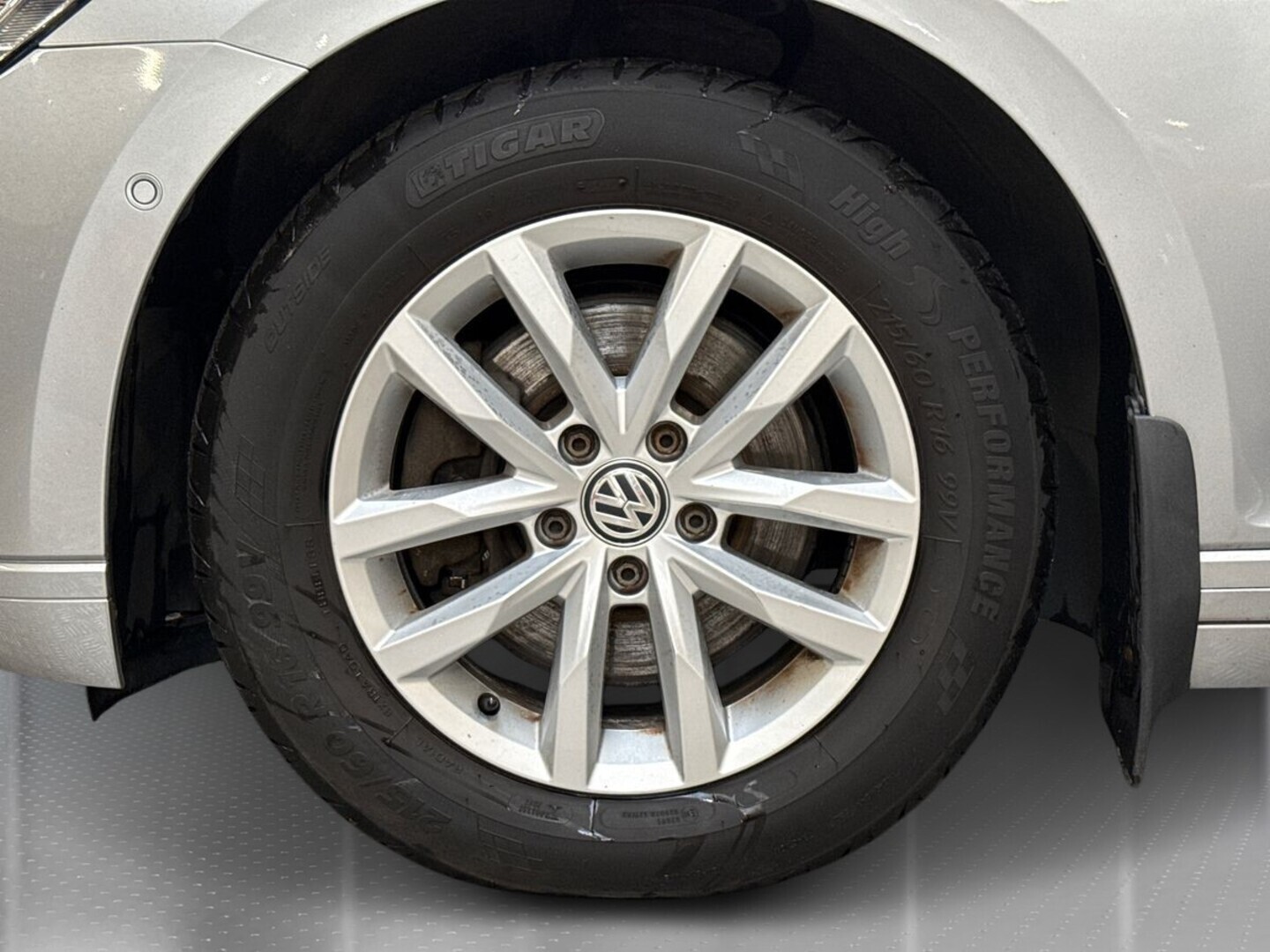 VOLKSWAGEN Passat 2018