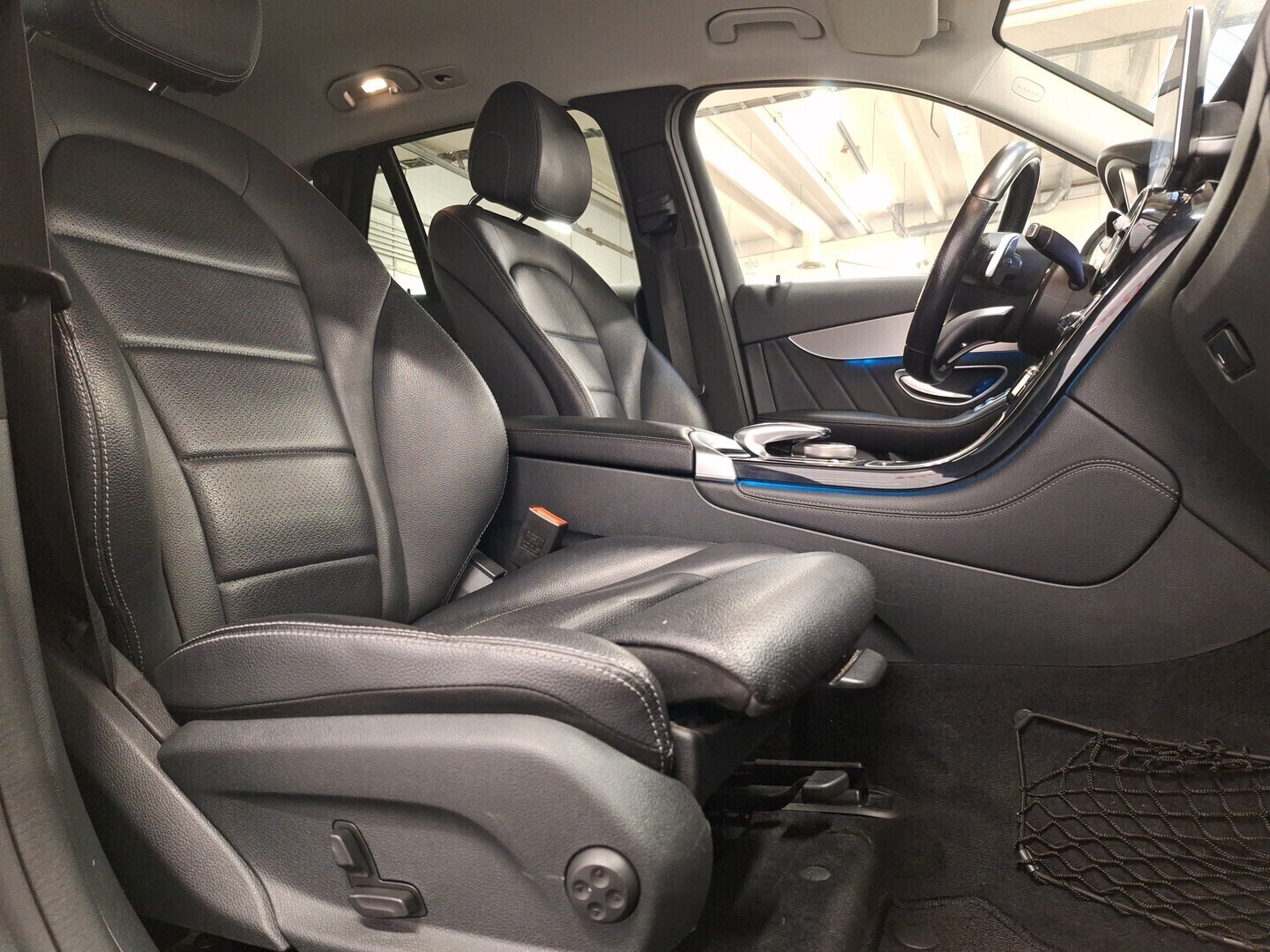 MERCEDES-BENZ GLC 2016