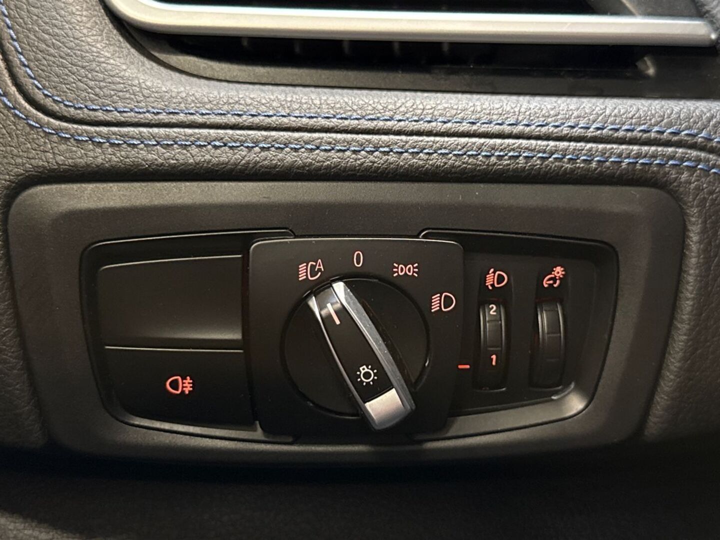 BMW 225 2019