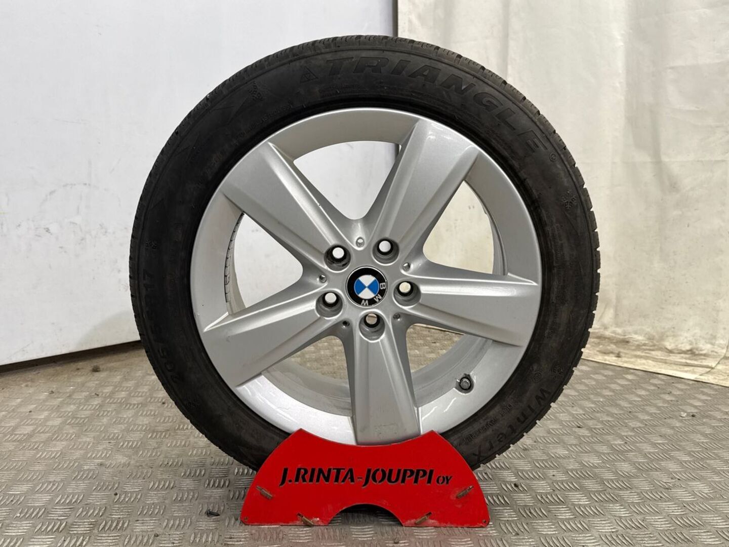 BMW 225 2019