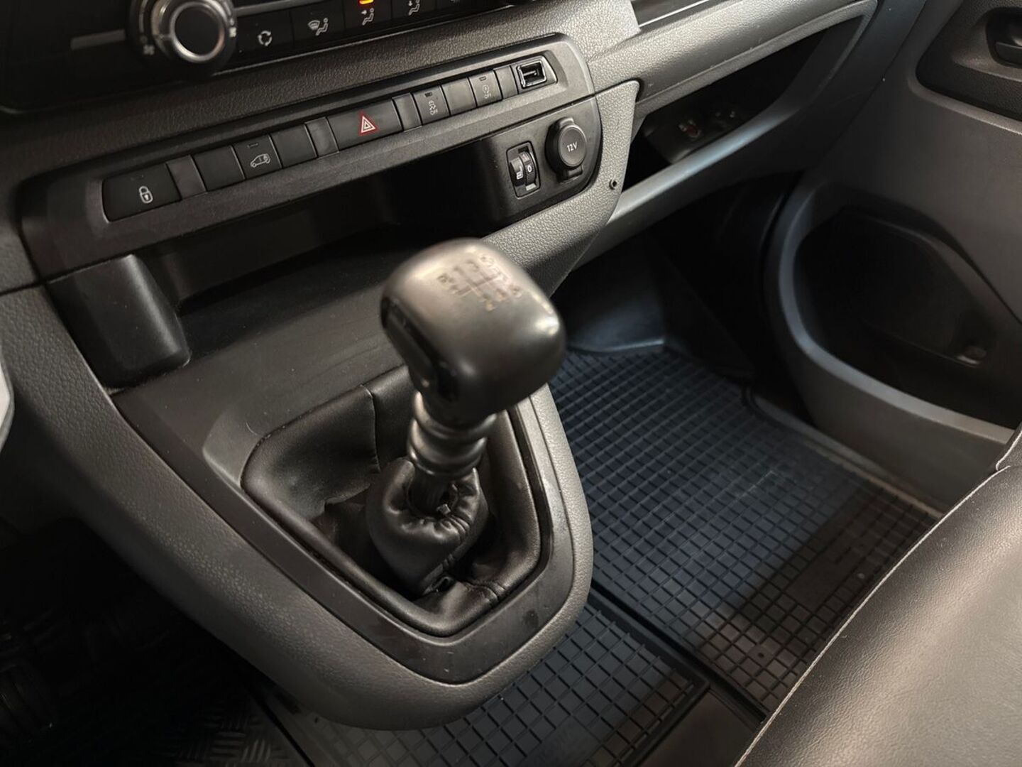 TOYOTA Proace 2017