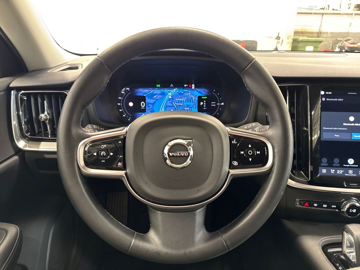 VOLVO V60 2023