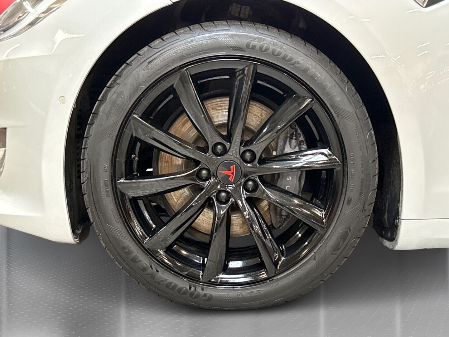 TESLA Model S 2018