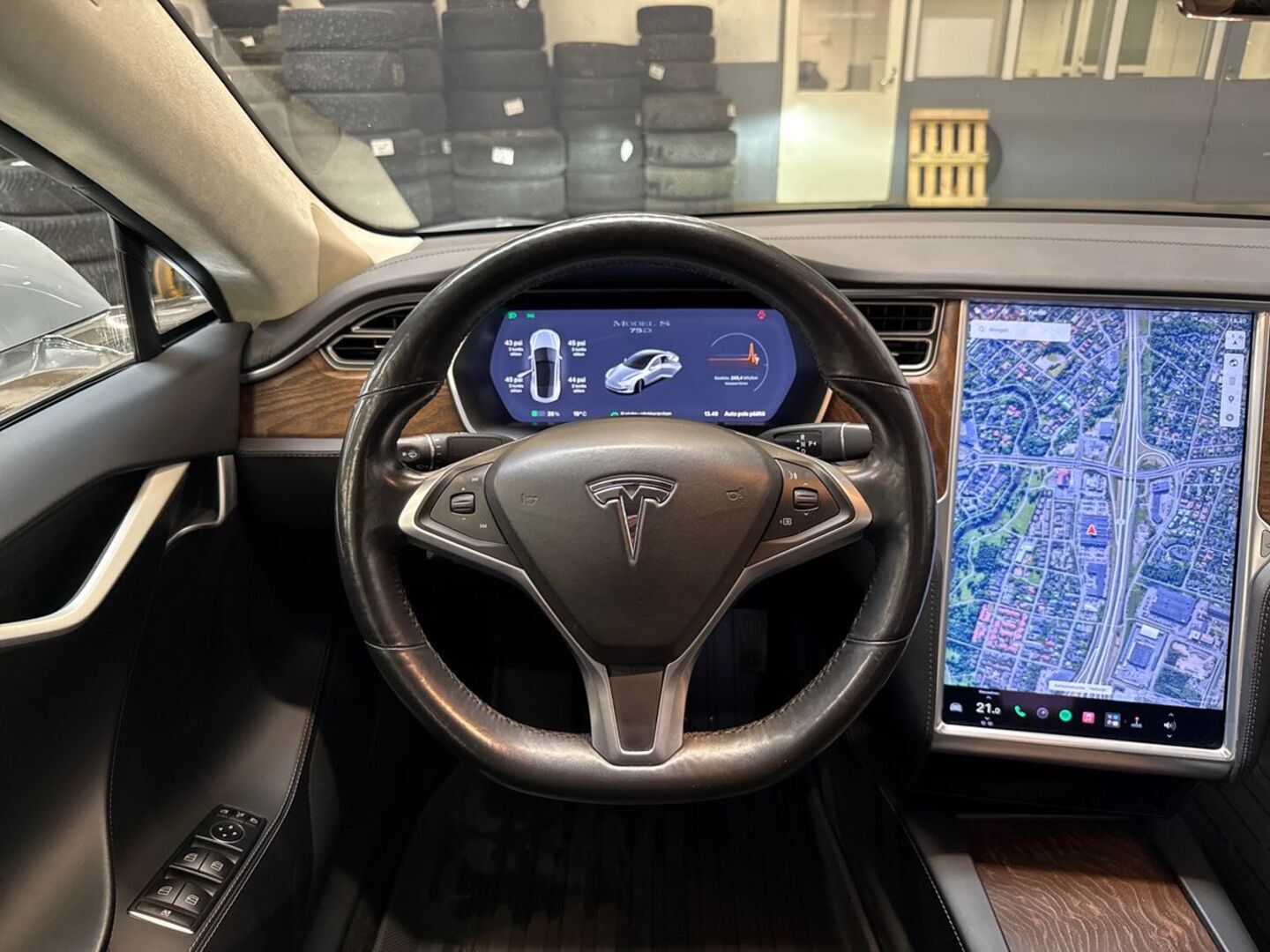 TESLA Model S 2018