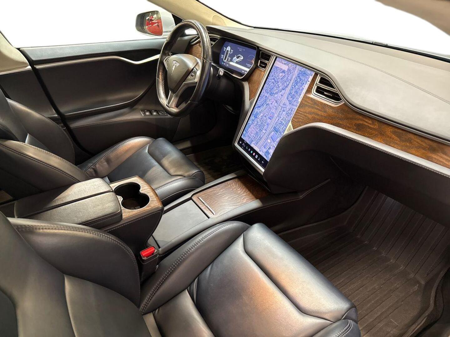 TESLA Model S 2018