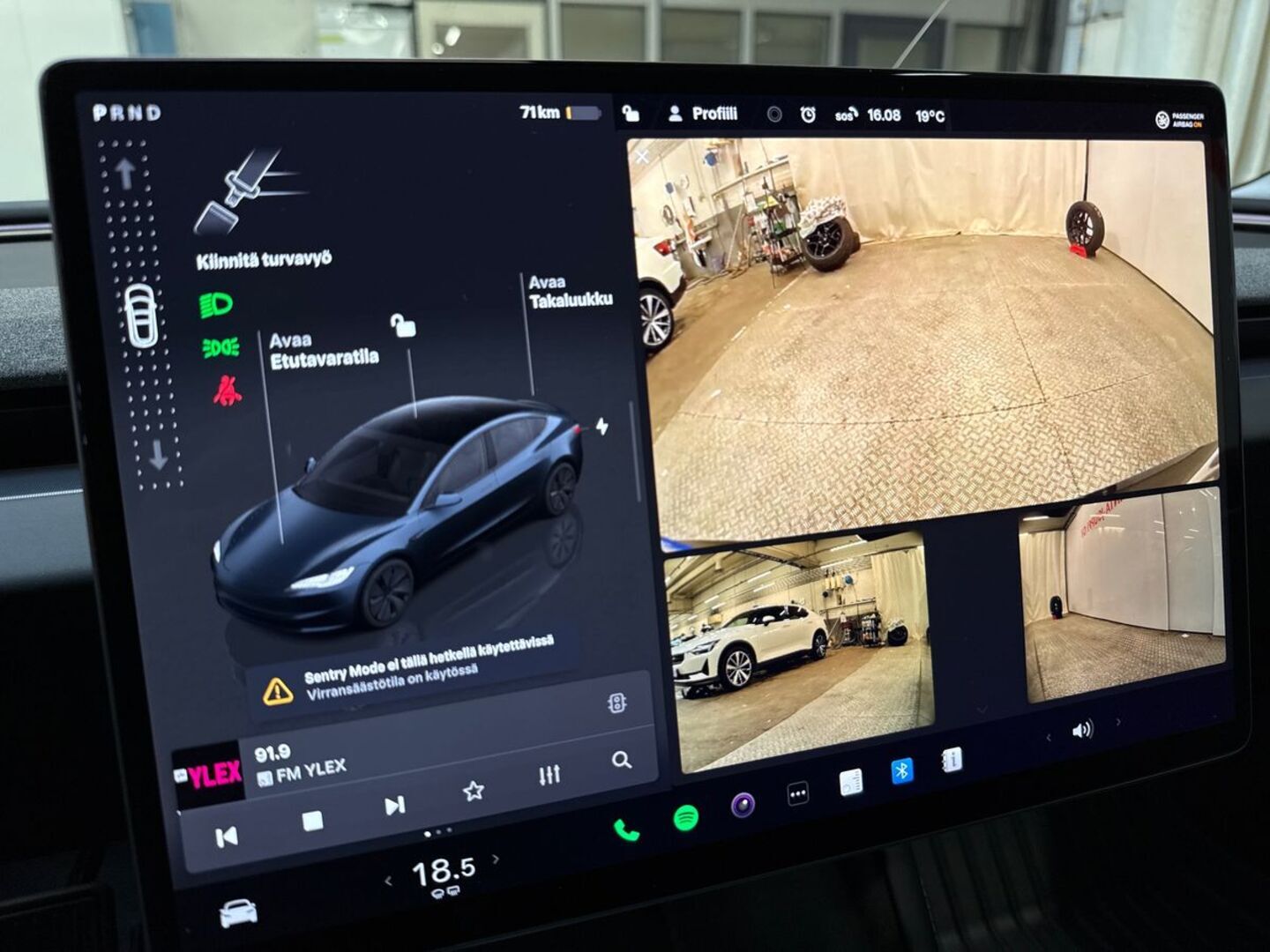 TESLA Model 3 2024