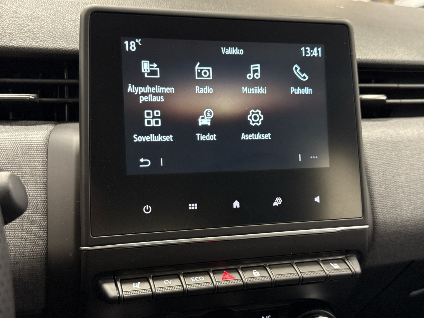 MITSUBISHI Colt 2024