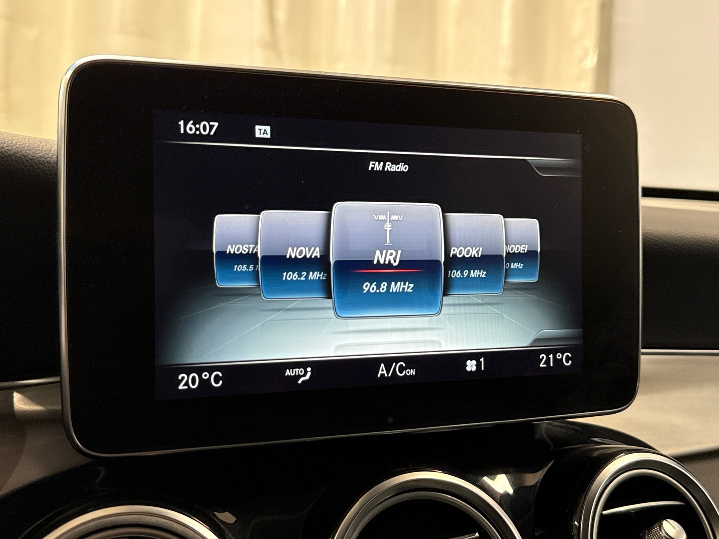 MERCEDES-BENZ GLC 2017