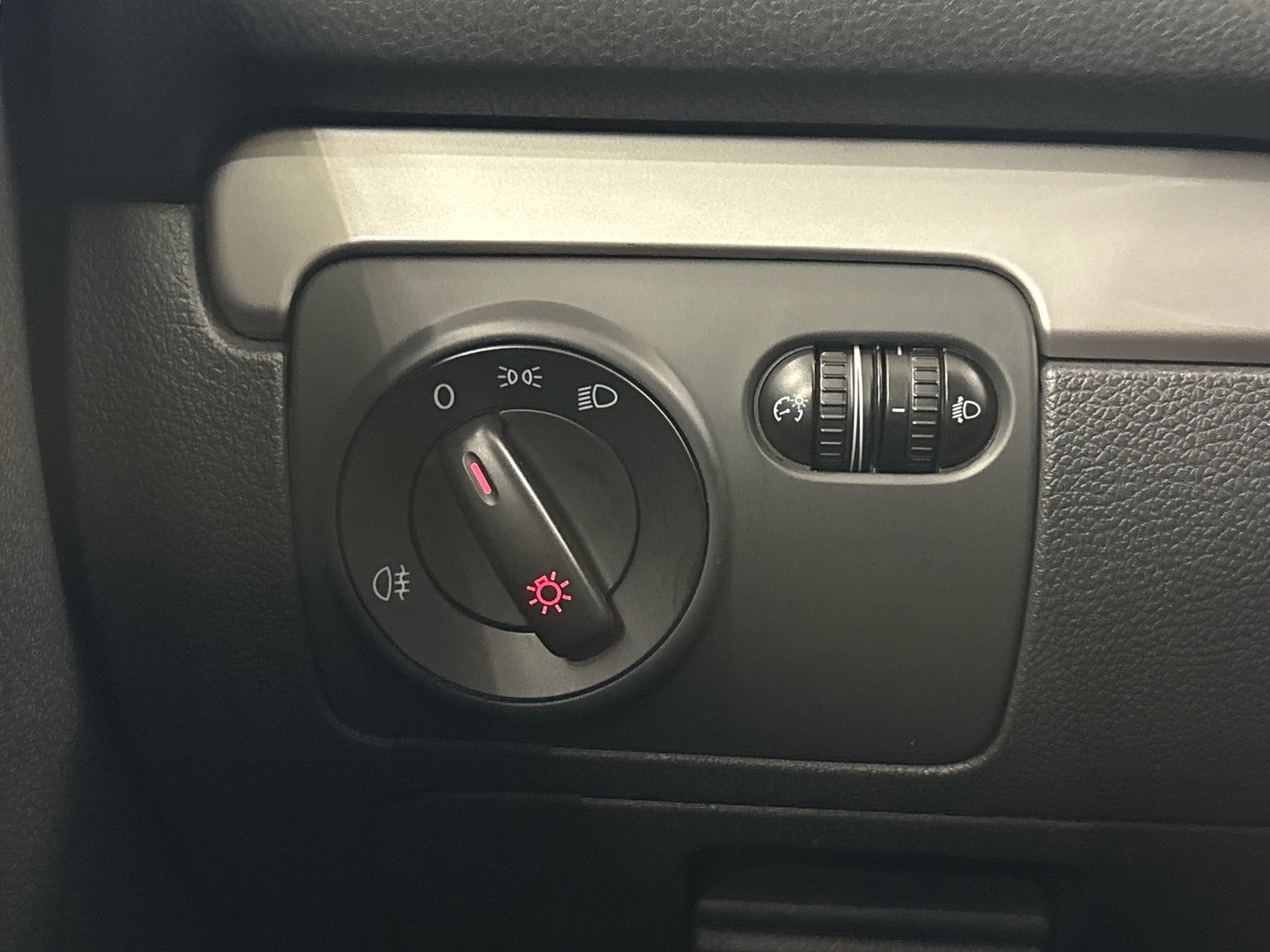 VOLKSWAGEN Golf 2009