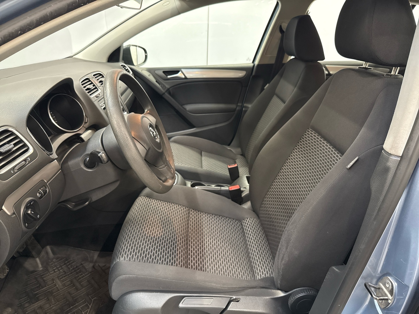 VOLKSWAGEN Golf 2009