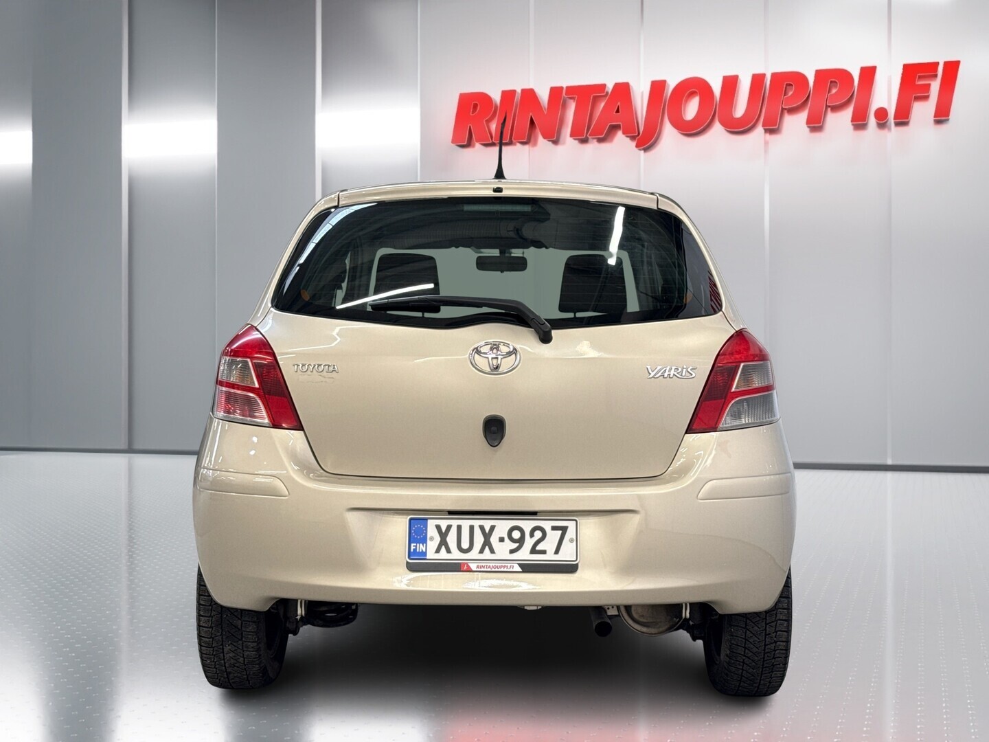 TOYOTA Yaris 2010