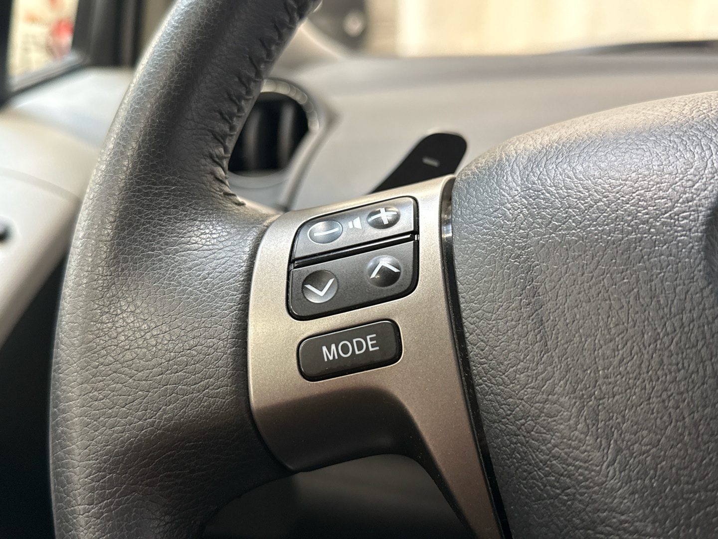 TOYOTA Yaris 2010