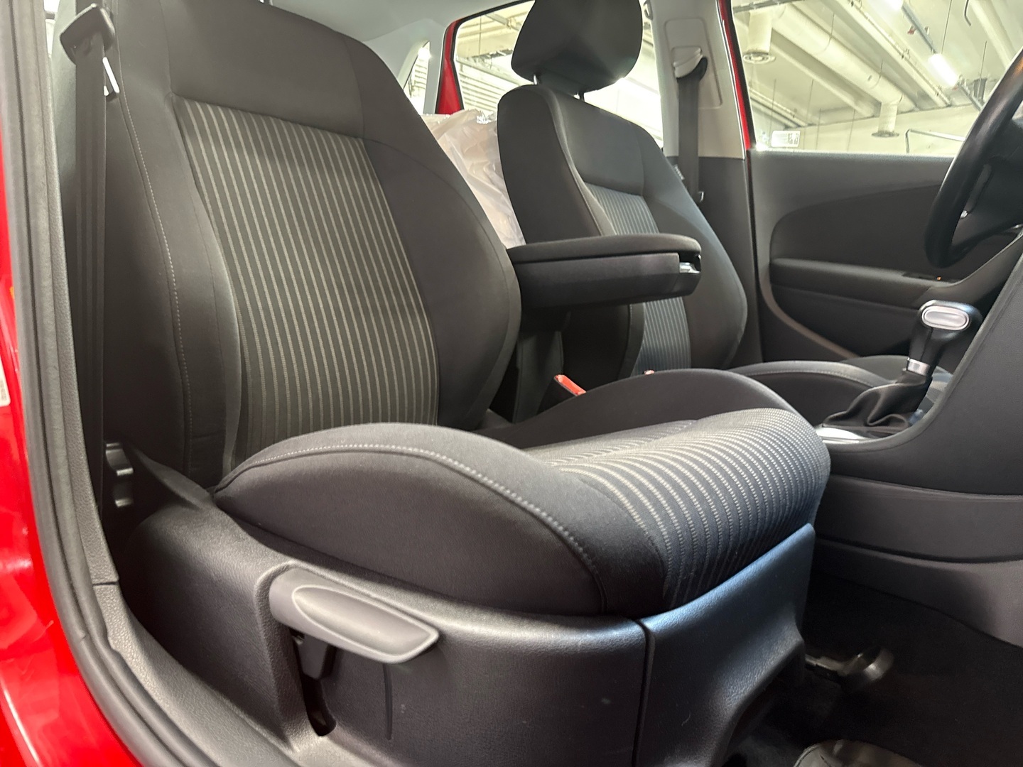 VOLKSWAGEN Polo 2010