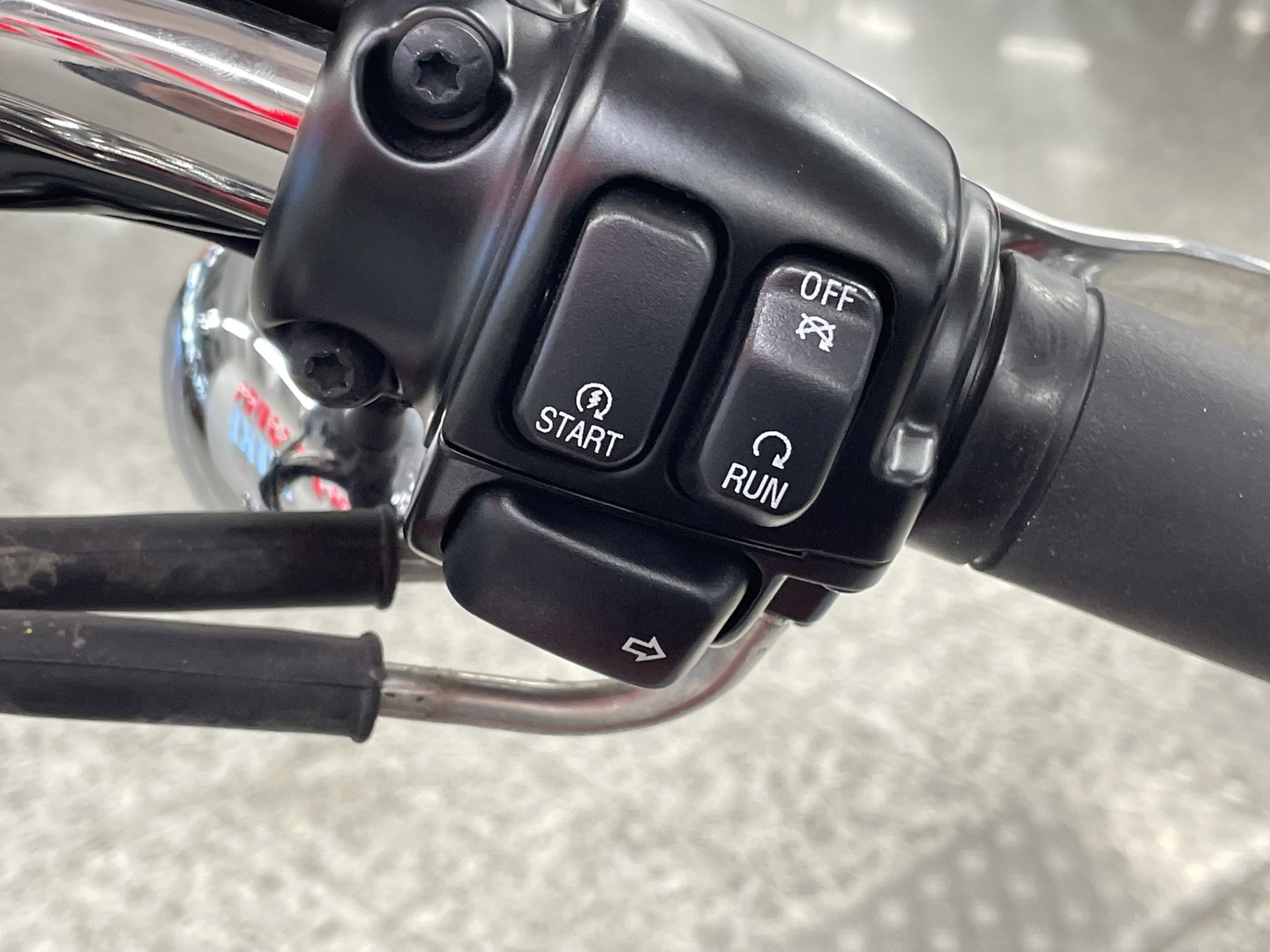 HARLEY-DAVIDSON DYNA 2010