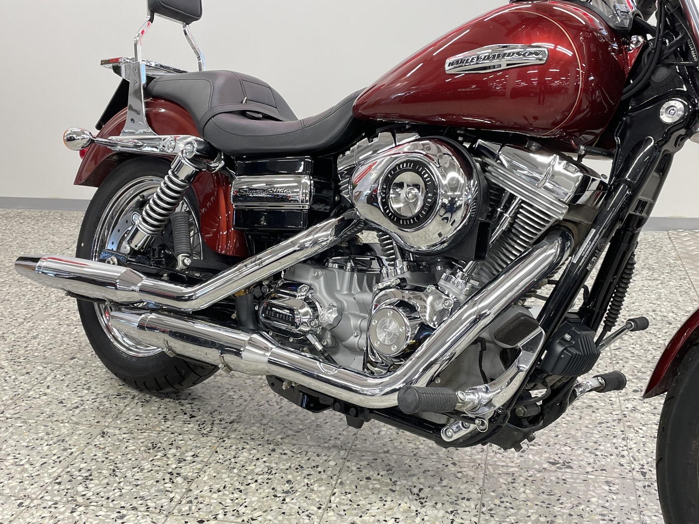 HARLEY-DAVIDSON DYNA 2010