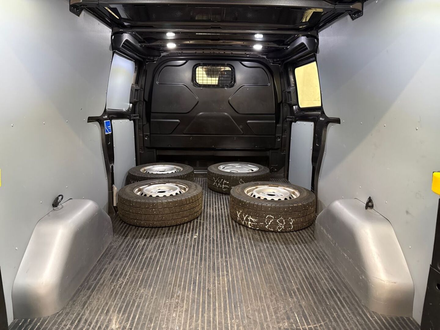FORD Transit Custom 9
