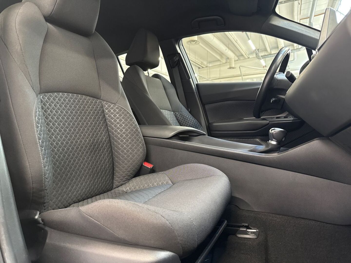 TOYOTA C-HR 2020