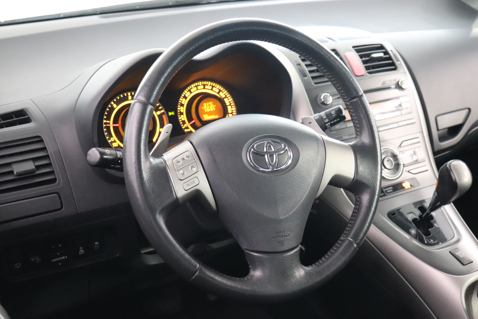 TOYOTA Auris 2008