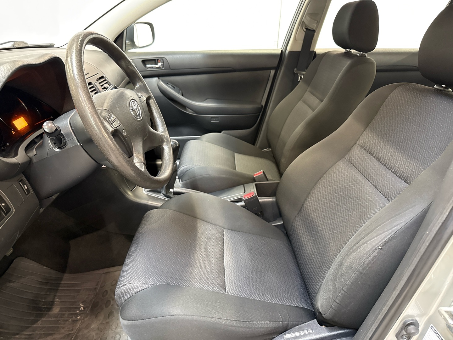 TOYOTA Avensis 2008