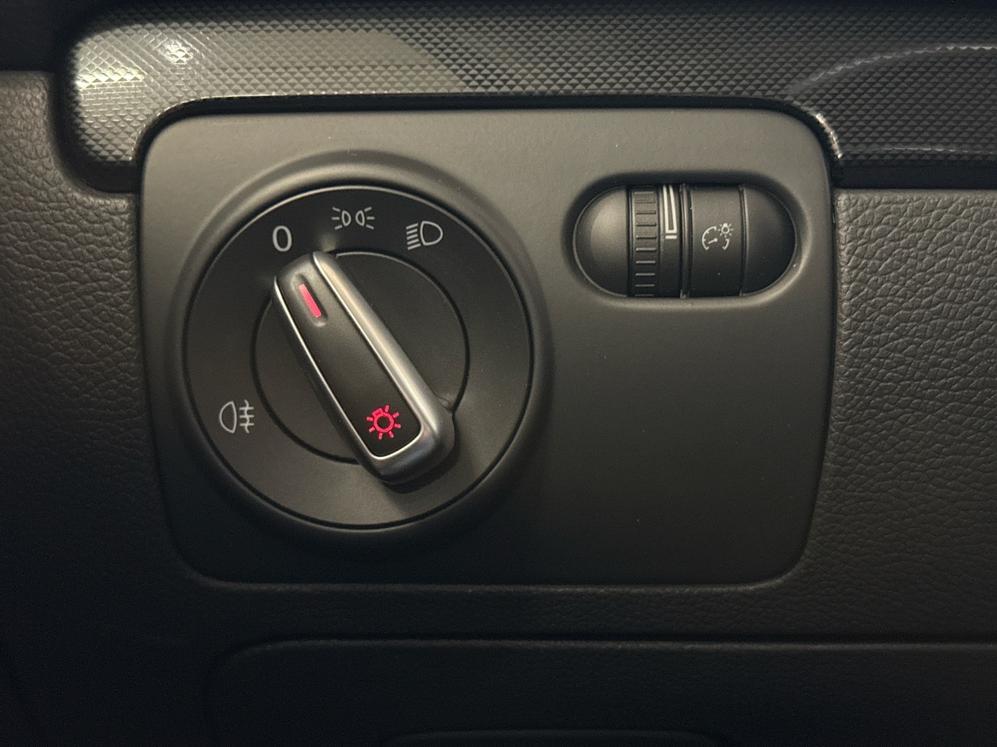 VOLKSWAGEN Golf 2011