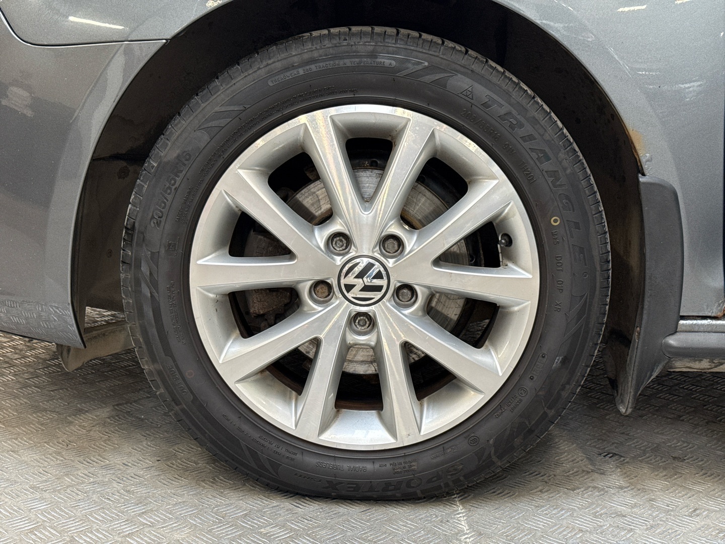 VOLKSWAGEN Golf 2011