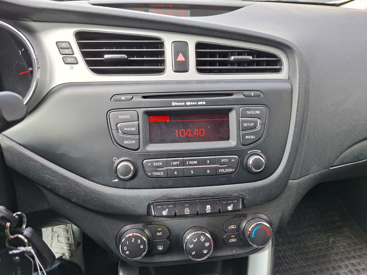 KIA cee'd 2013