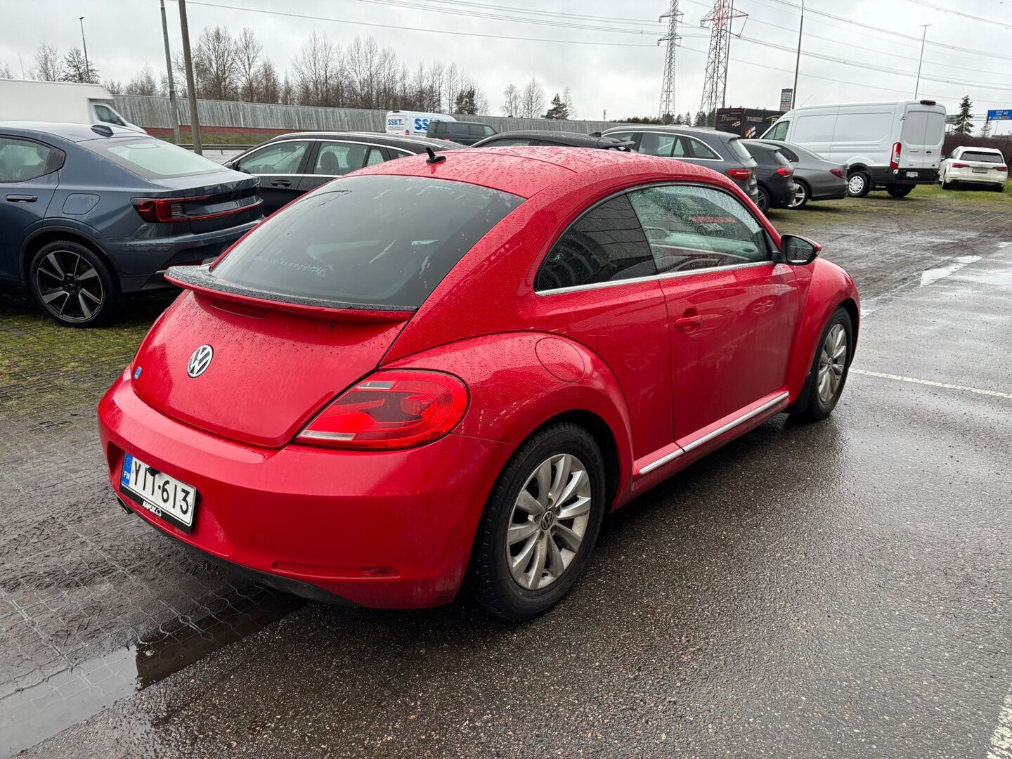 VOLKSWAGEN Beetle 2013