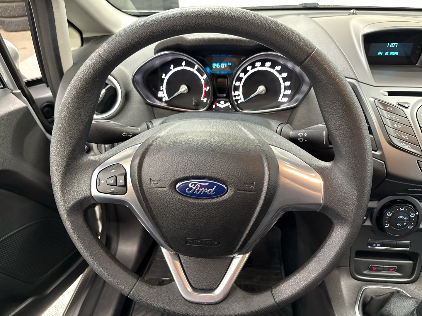 FORD Fiesta 2014