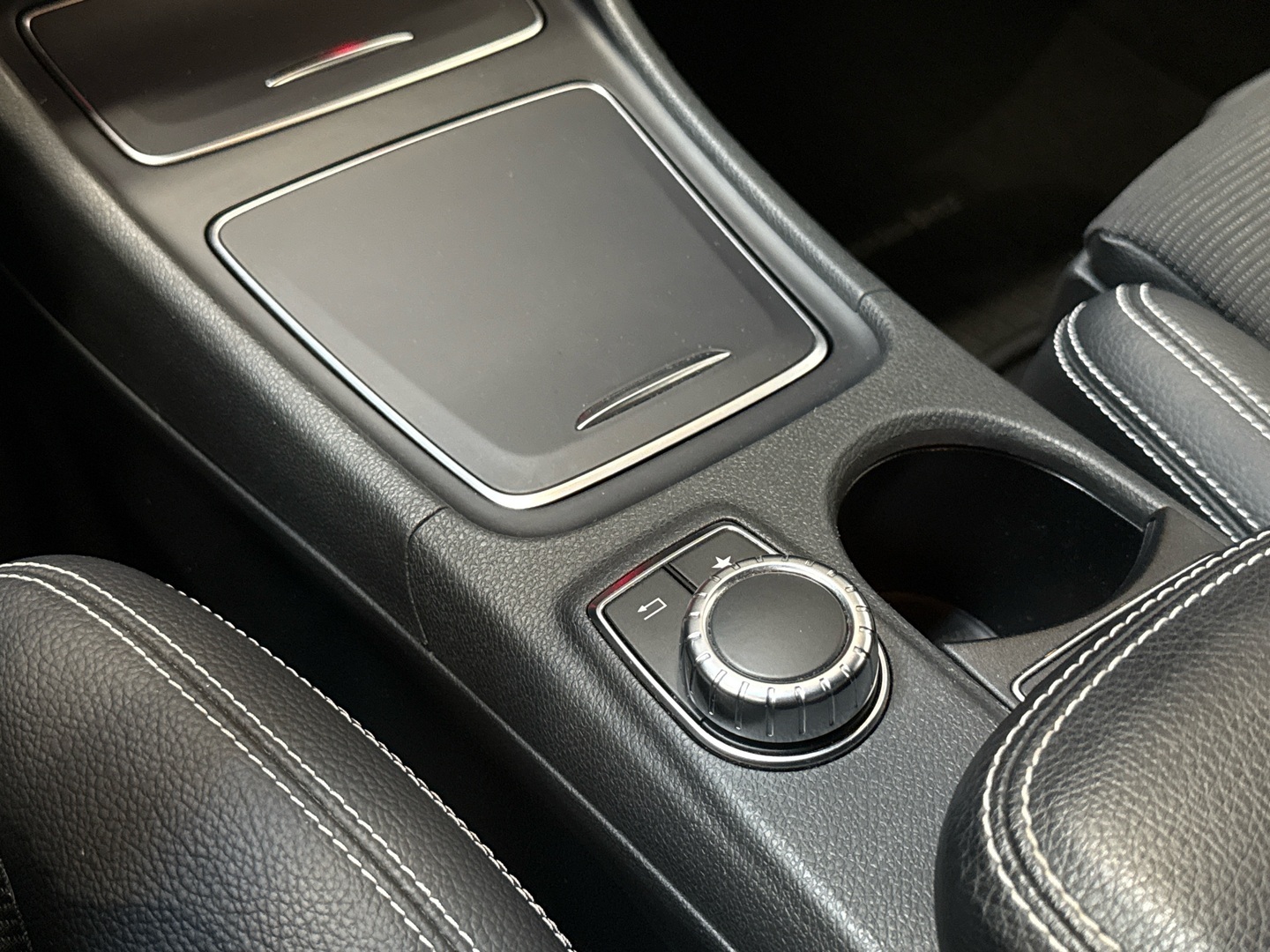 MERCEDES-BENZ CLA 2016
