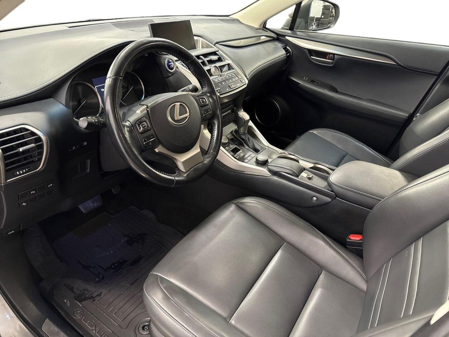 LEXUS NX 2017