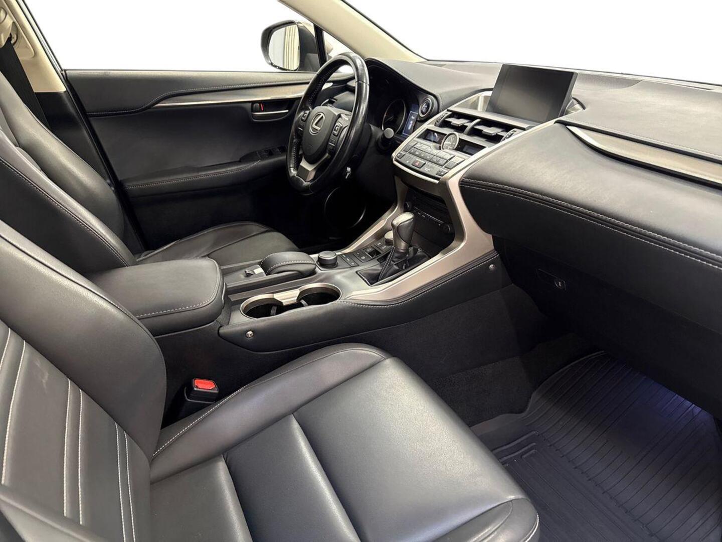 LEXUS NX 2017