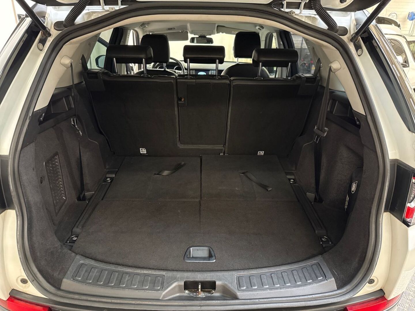 LAND ROVER Discovery Sport 2017