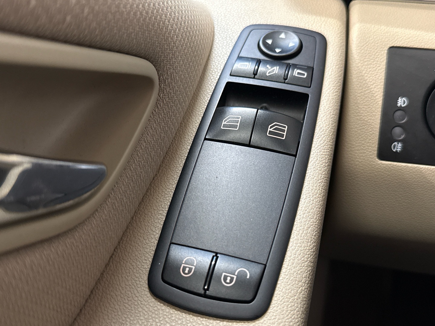 MERCEDES-BENZ B 2008