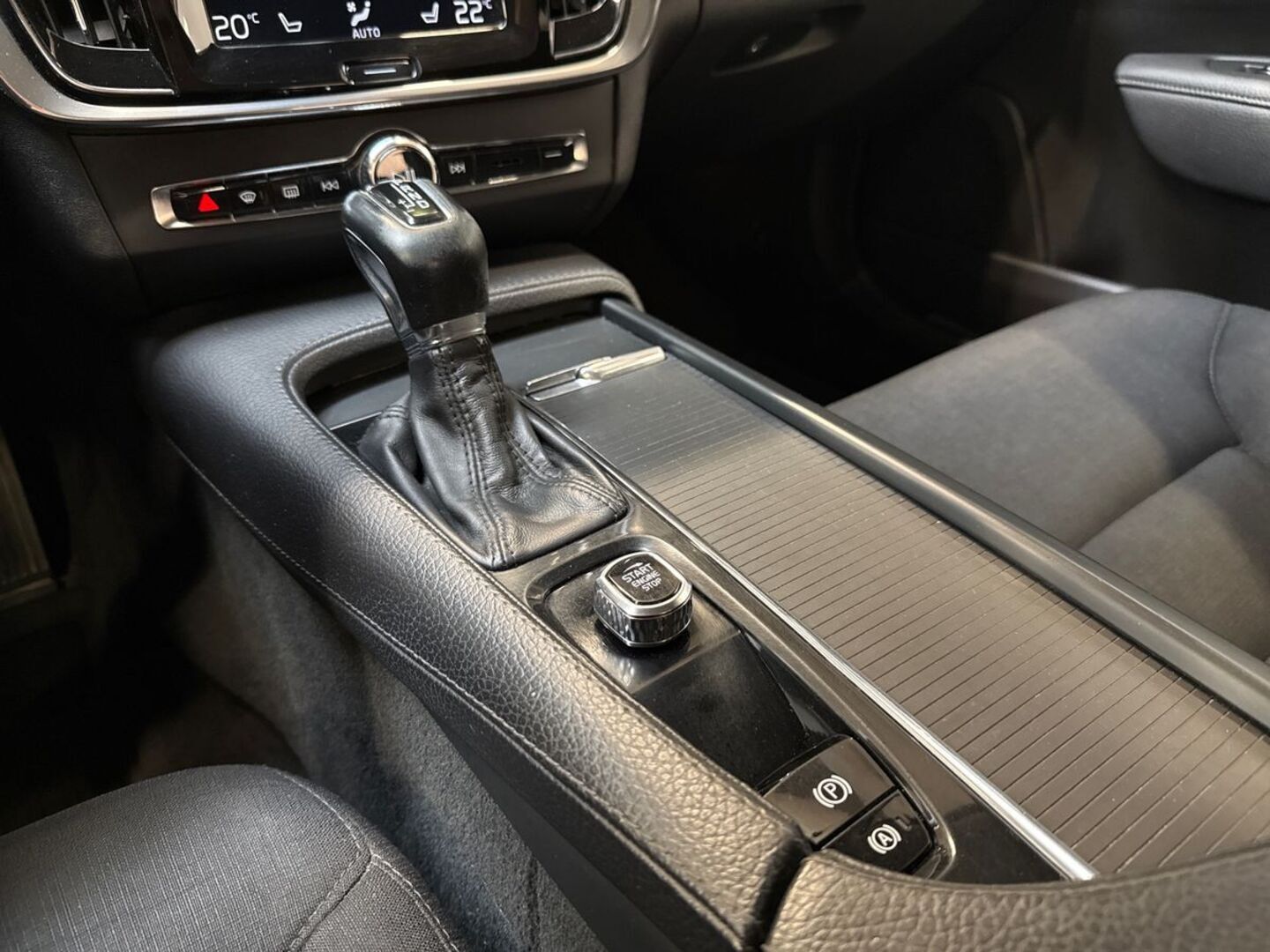 VOLVO V90 20