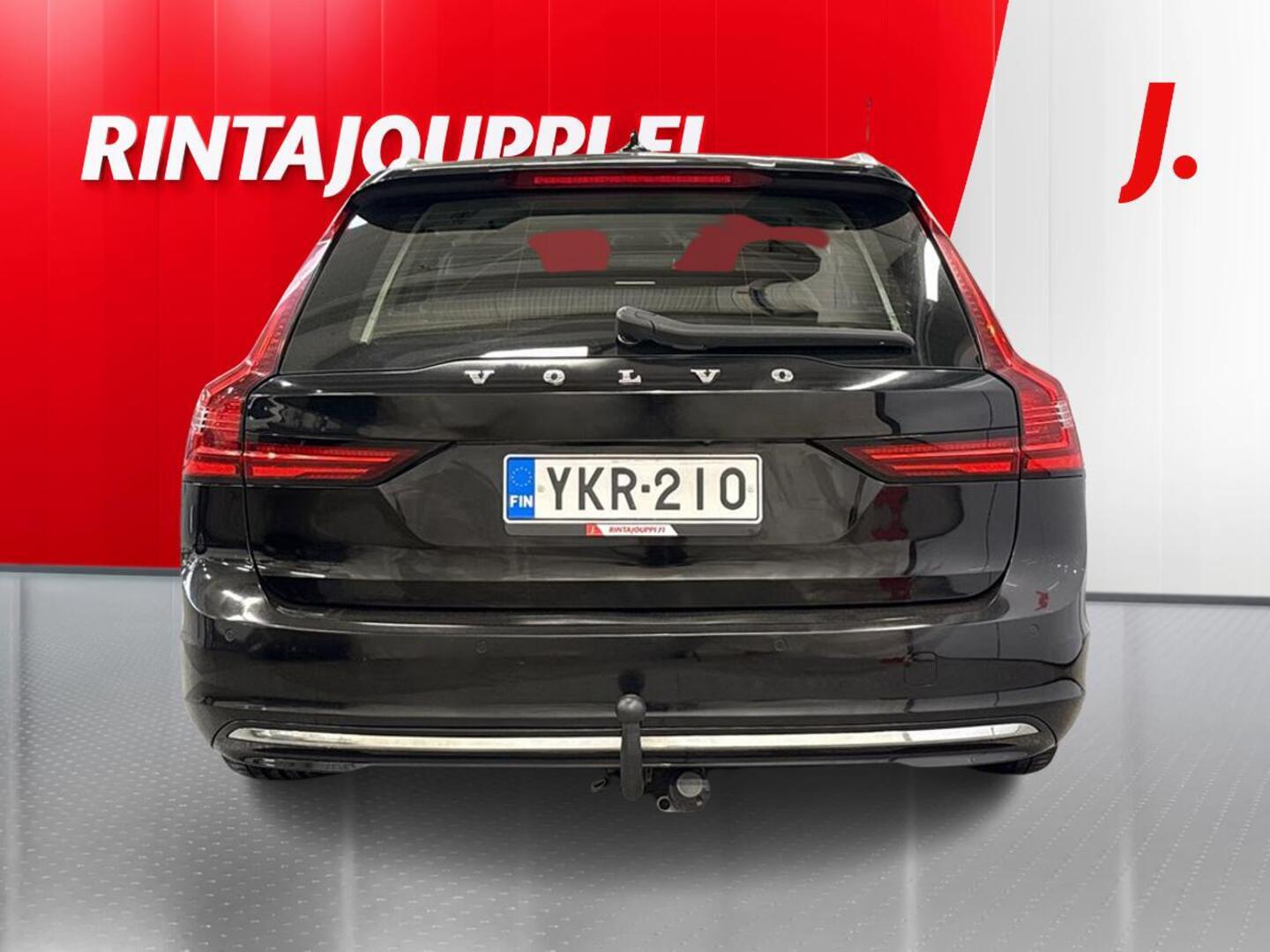 VOLVO V90 2021