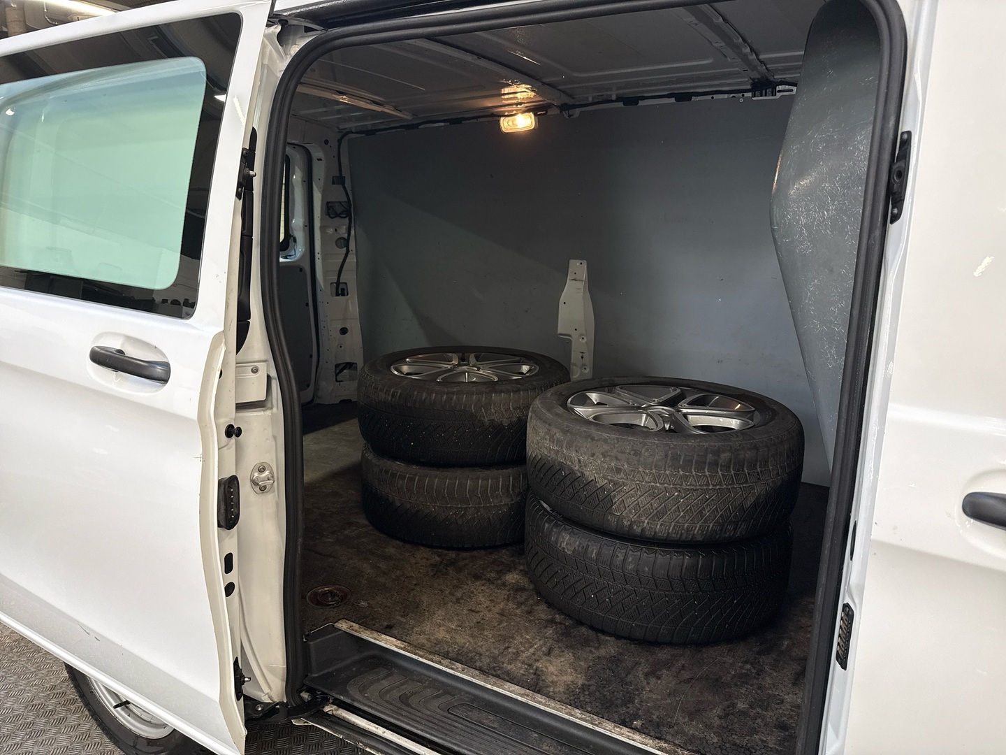 MERCEDES-BENZ Vito 2022