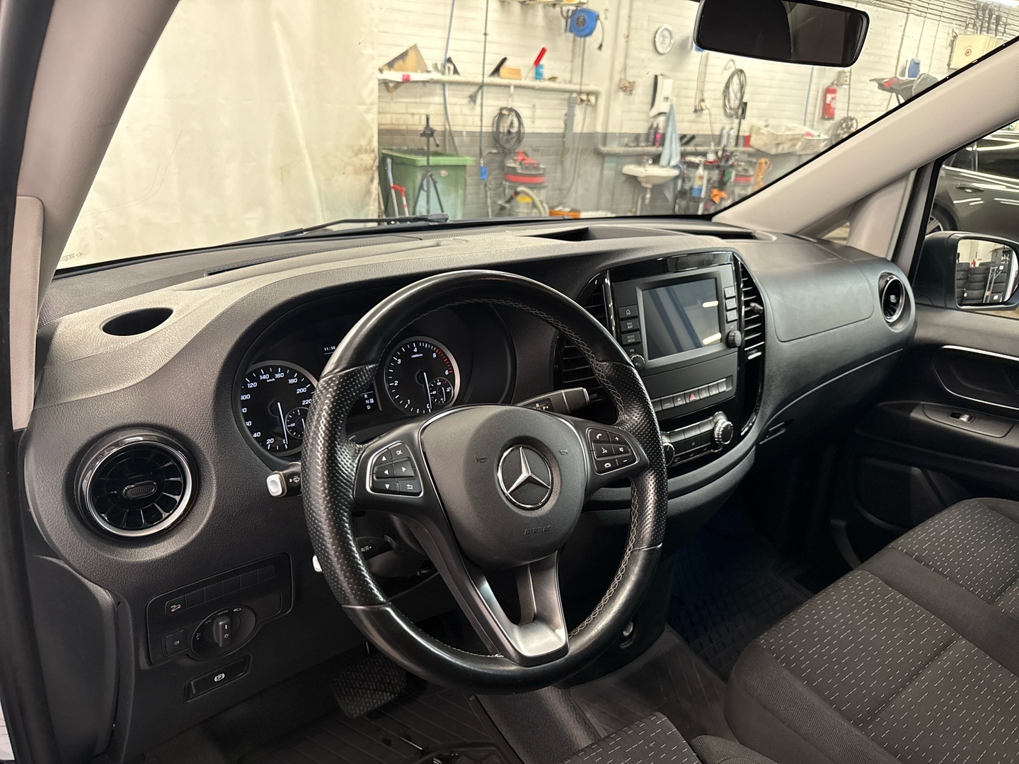 MERCEDES-BENZ Vito 2022