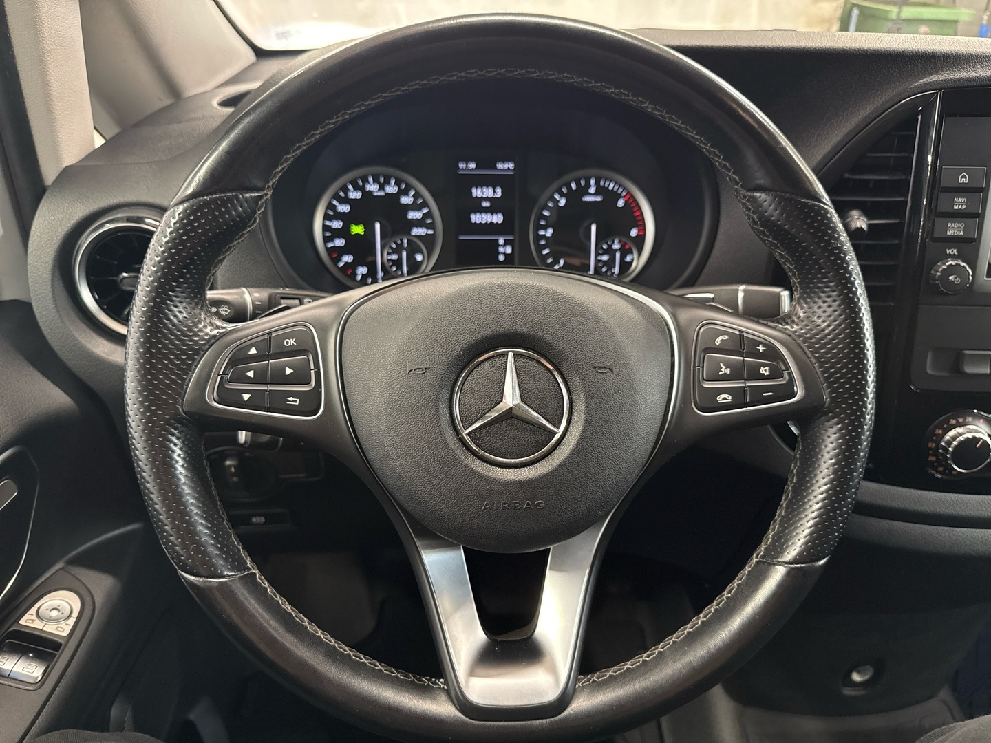 MERCEDES-BENZ Vito 2022