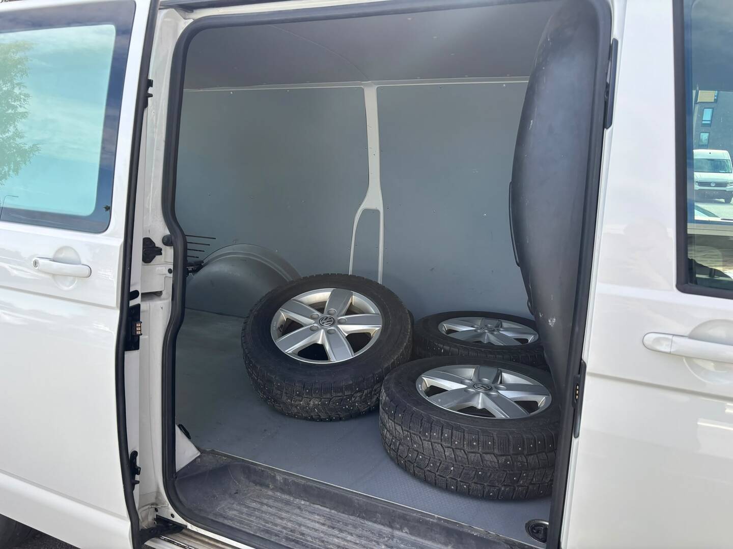 VOLKSWAGEN Transporter 2019