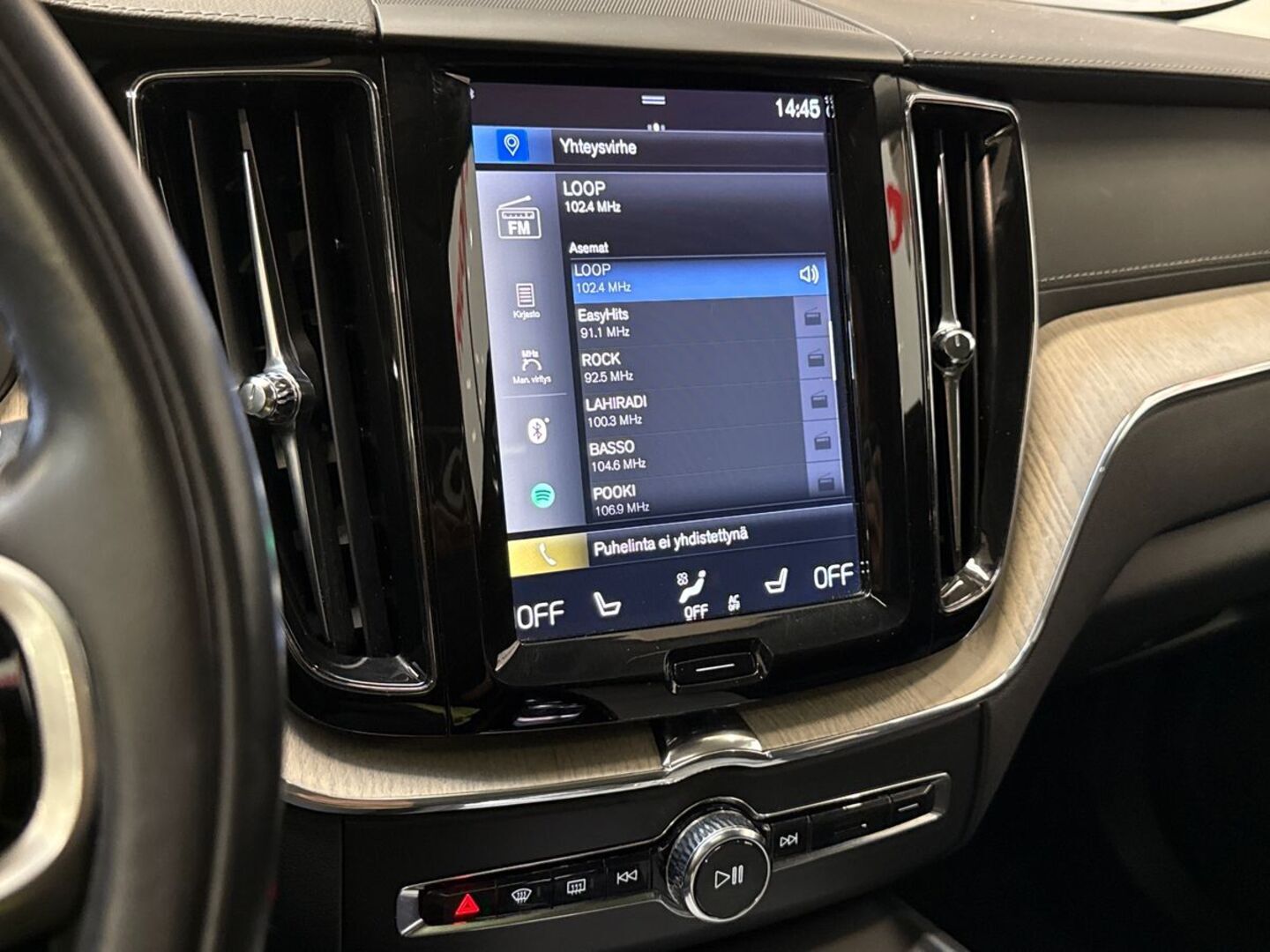 VOLVO XC60 2019