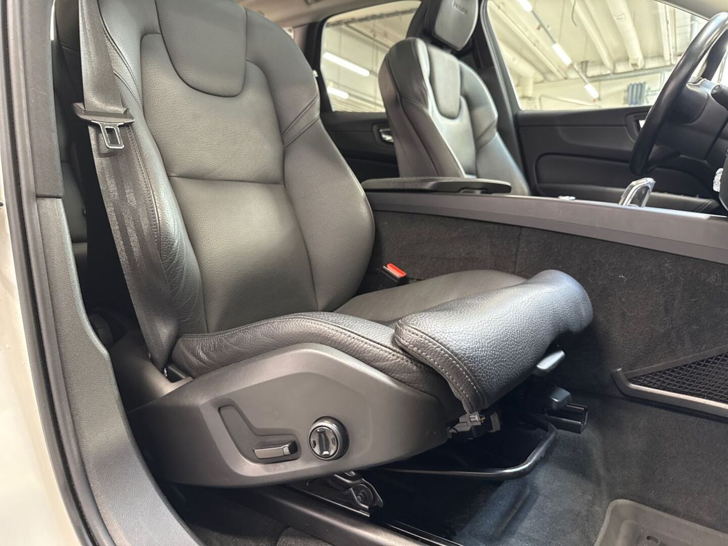 VOLVO XC60 2019