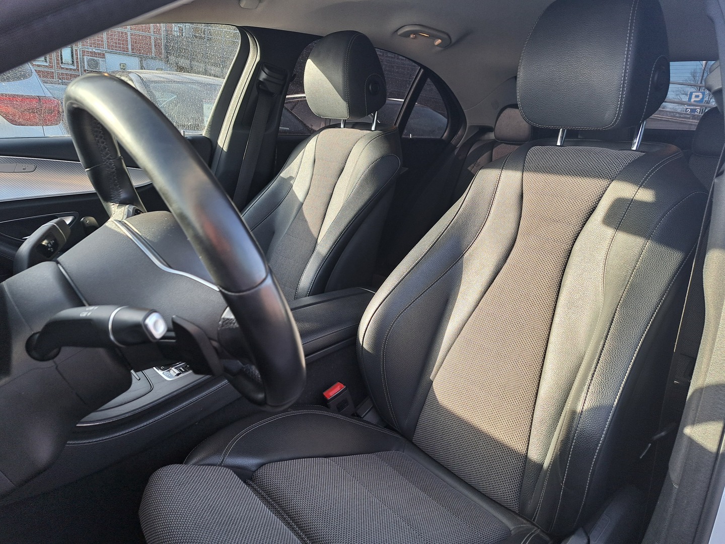 MERCEDES-BENZ E 2019