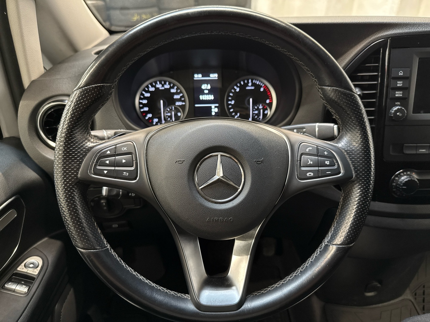 MERCEDES-BENZ Vito 2022