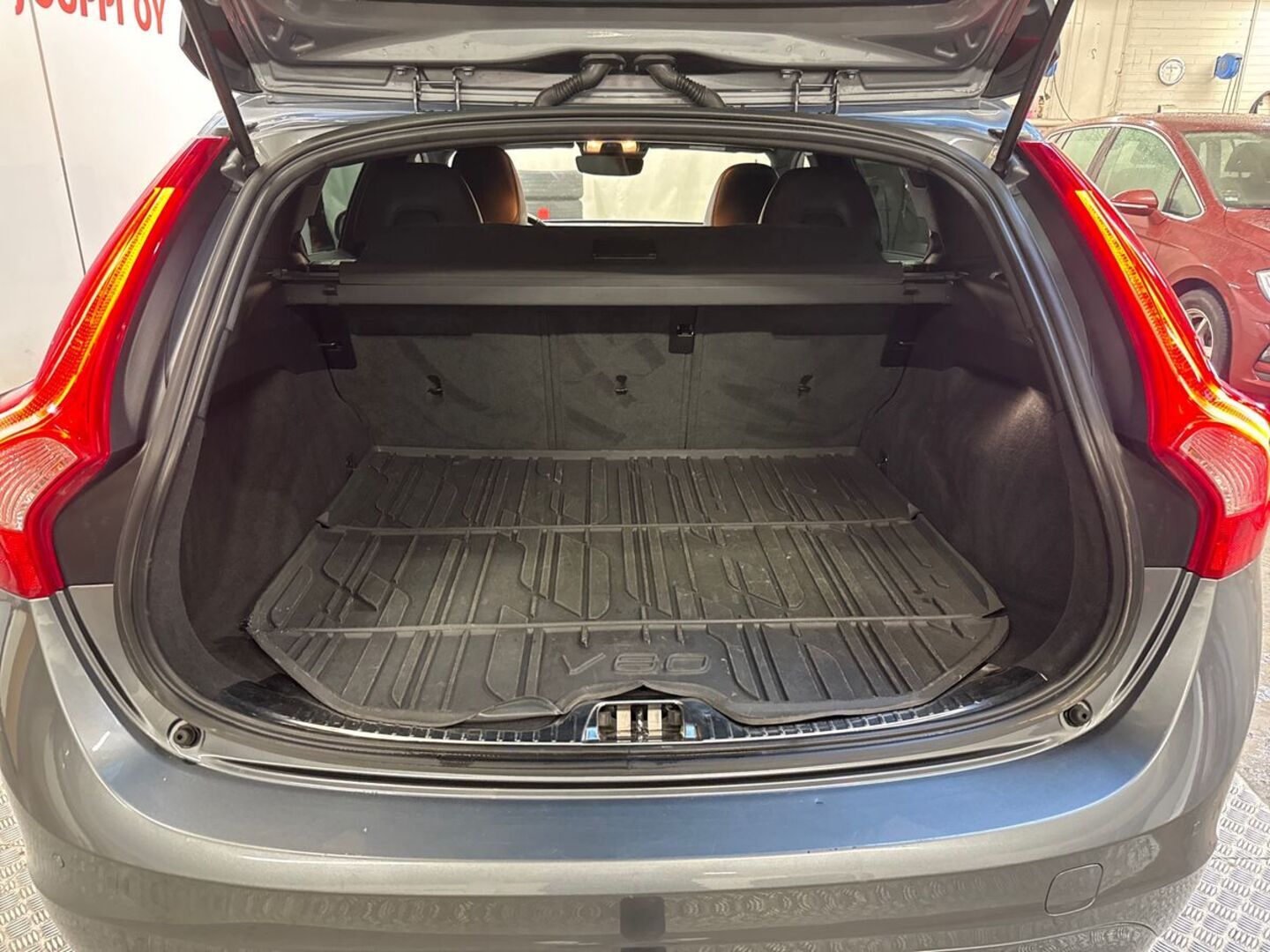 VOLVO V60 2017