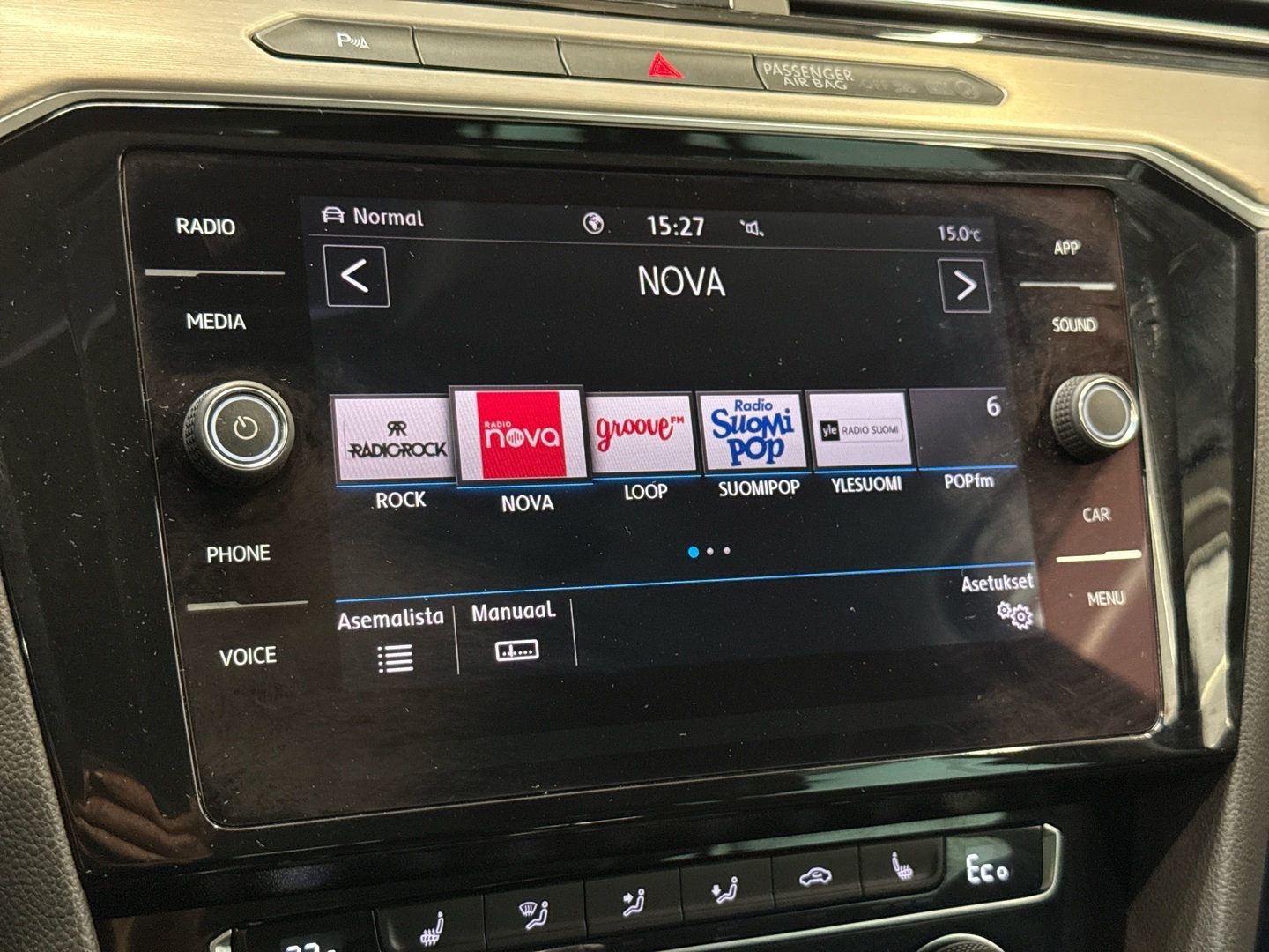 VOLKSWAGEN Passat 2018