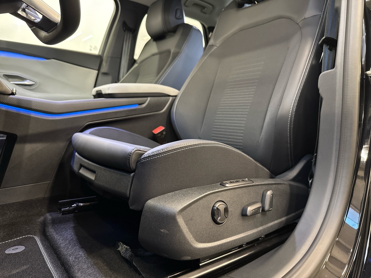 FORD Explorer 2026