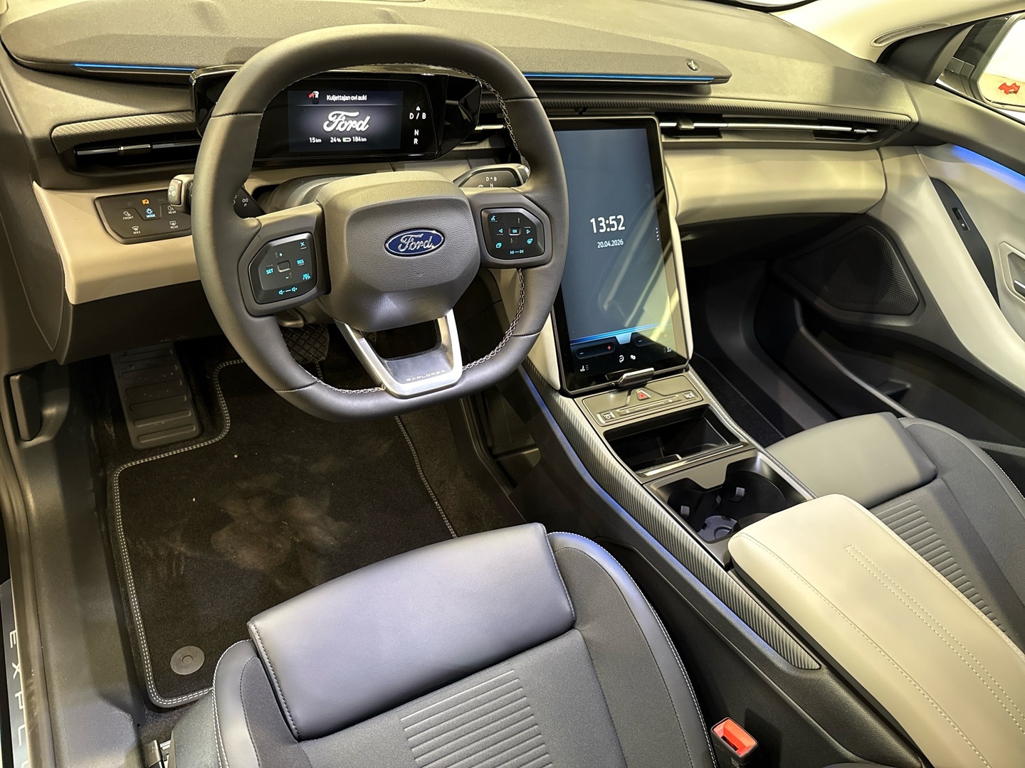 FORD Explorer 2026